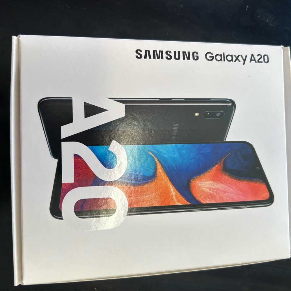 Samsung Galaxy A20 32GB Box